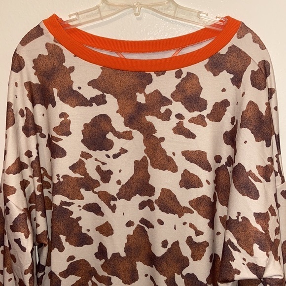 #1356 Super Cozy Cow Print Long Sleeve Sweater Top - Picture 7 of 17